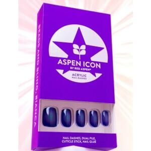 Red Aspen Beads and Bling, Bianca Short Squoval Press On Nails New NIB